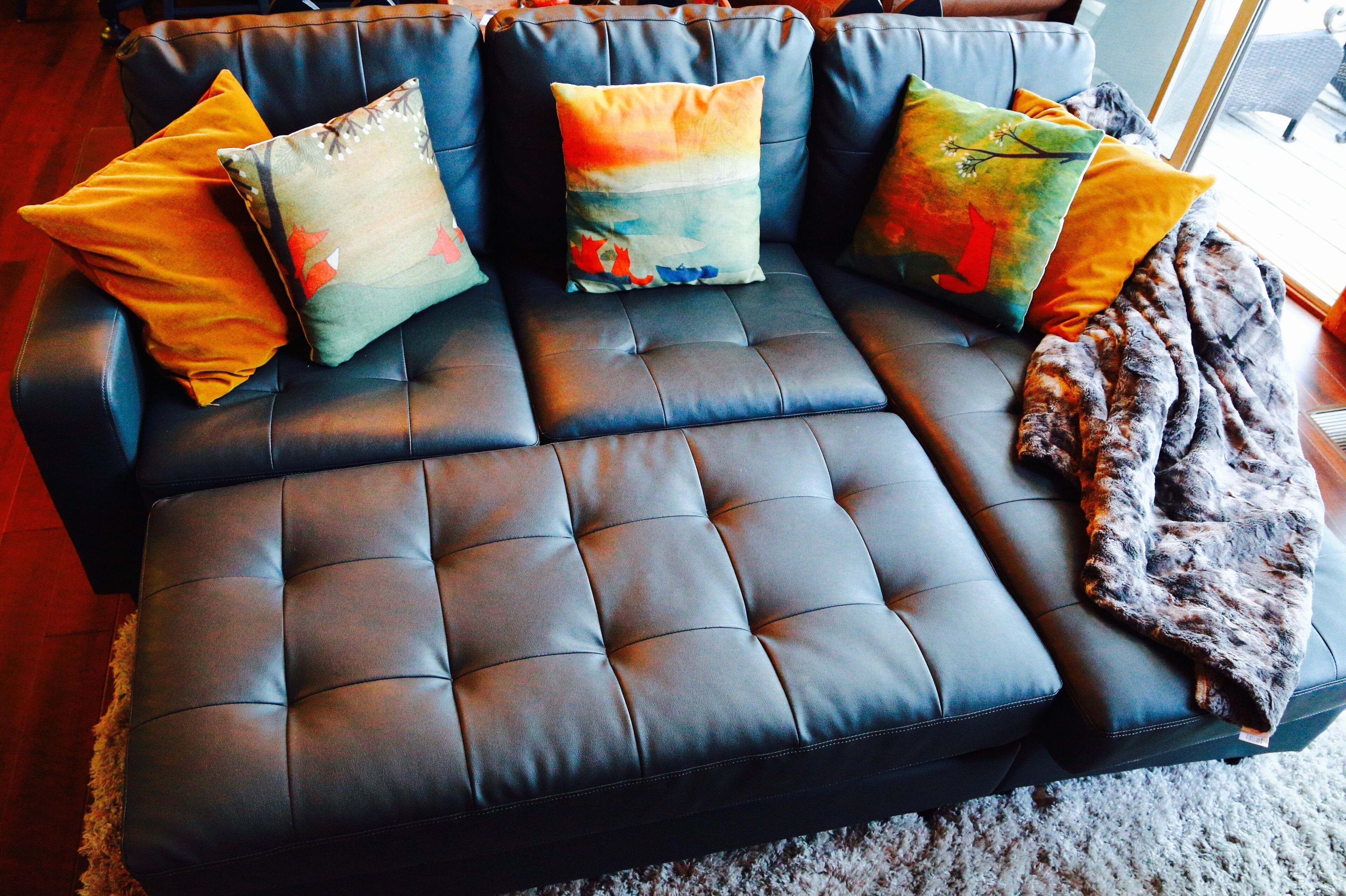 Smart TV, fireplace, video games, DVD player