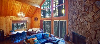 Lake Arrowhead mountain chalet in the treetops with lake view