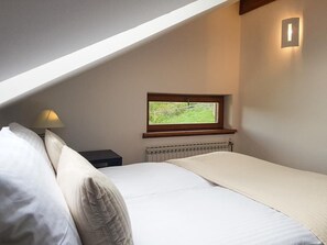 1 bedroom, in-room safe, WiFi, bed sheets - Holiday in the forest with beautiful view of the city of Sarajevo (Sarajevo)
