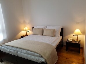 1 bedroom, in-room safe, WiFi, bed sheets - Holiday in the forest with beautiful view of the city of Sarajevo (Sarajevo)