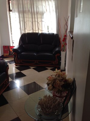 Breakfast area - Mzunguu Safari Lodge (Arusha)