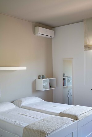 2 chambres, fer et planche à repasser, lit parapluie, Wi-Fi gratuit