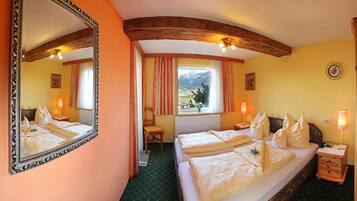 2 bedrooms, in-room safe, iron/ironing board, free WiFi