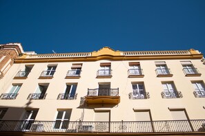 Exterior - Tetuán 2D - Two Bedroom Apartment, Sleeps 4 (Sevilla)