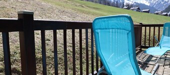 Cozy Mountain Apartment - Sleeps 6, 2 Balconies, Near Slopes - Arêches-Beaufort
