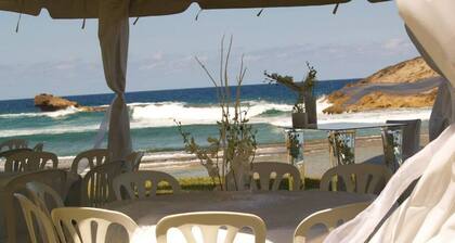 The Views Will Take Your Breath Away - Romantic Villa on the Beach