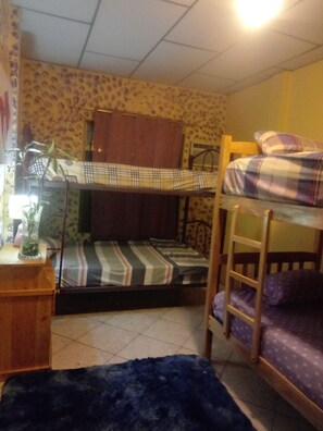 3 habitaciones, internet y ropa de cama