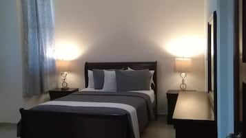2 quartos, ferros/tábuas de passar roupa, Wi-Fi, roupa de cama