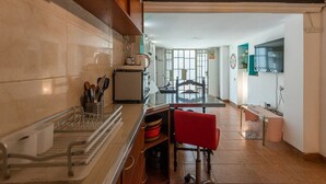 Studio | Private kitchen | Fridge, microwave, oven, stovetop - Sweet Alley Studio at The Best Location (Tel Aviv)