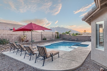 Relax and unwind in the pool and spa. Pool may be heated for $400.00 per week.