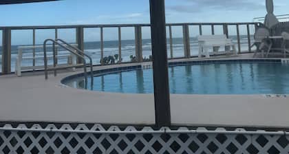 DIRECT Oceanfront Clean Comfy Studio Can’t get closer to the beach or pool!