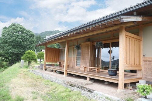 Villa Mitoya / Villa MITORE-YA