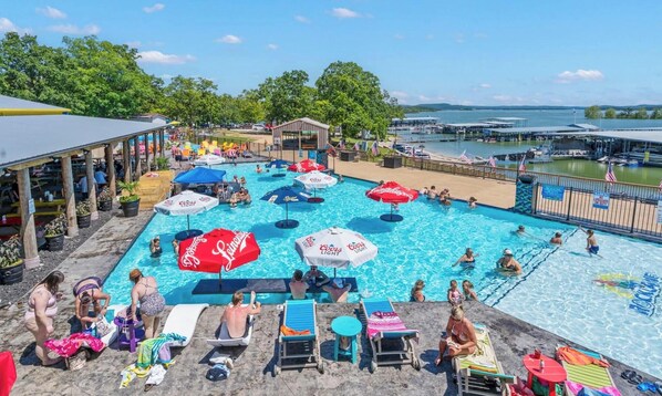 Udendørs pool