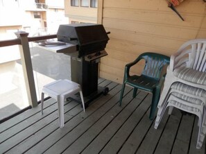 Terrace/patio - Edgewater #10 , Magnificent Panoramic view of June Lake through lg picture window (June Lake)