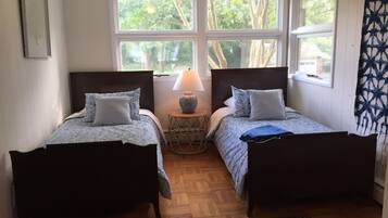 3 bedrooms, iron/ironing board, travel crib, WiFi