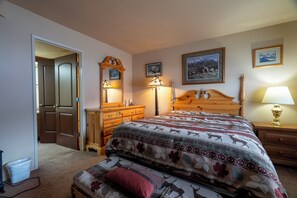 3 Schlafzimmer, Schreibtisch, Bügeleisen/Bügelbrett, kostenloses WLAN