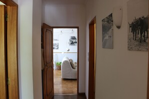 Interni