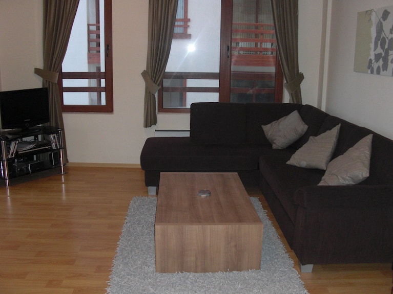 Luxurious 5* 2 Bedroom Apartment Situated 100m From The Ski Lifts - Bansko