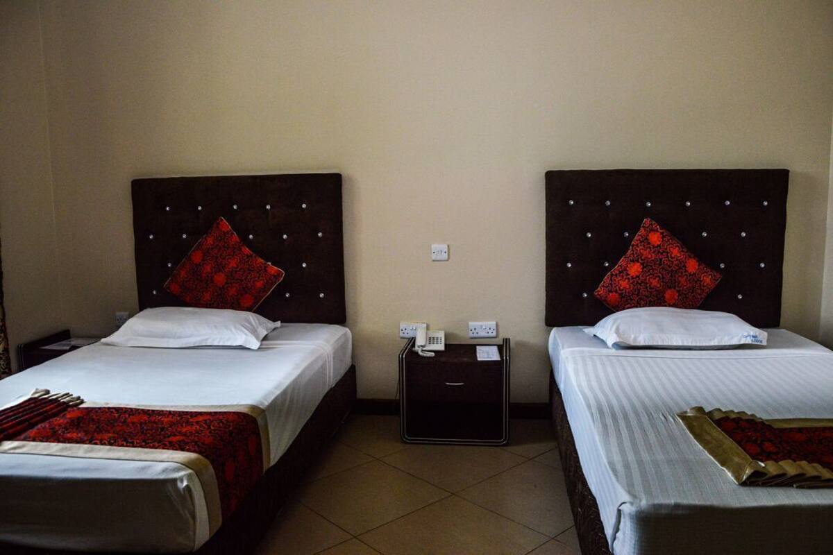 Standard Twin Room