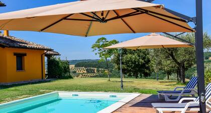 House with private pool 90 km northern of Rome