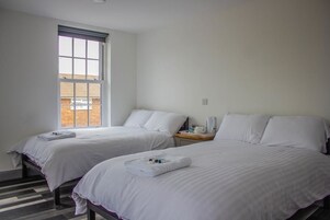 Cortinas blackout, sistema de insonorización y wifi gratis 