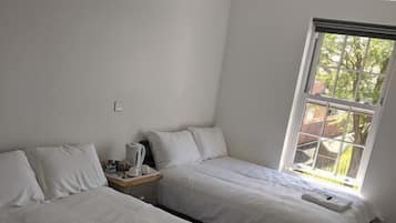 Màn/rèm cản sáng, phòng cách âm, truy cập Internet không dây miễn phí