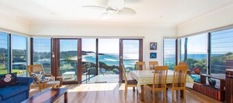 18 Cliff Road - vastapäätä One Mile Beachiä!