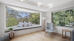 TV - Audrey - Little Cove (Noosa Heads)