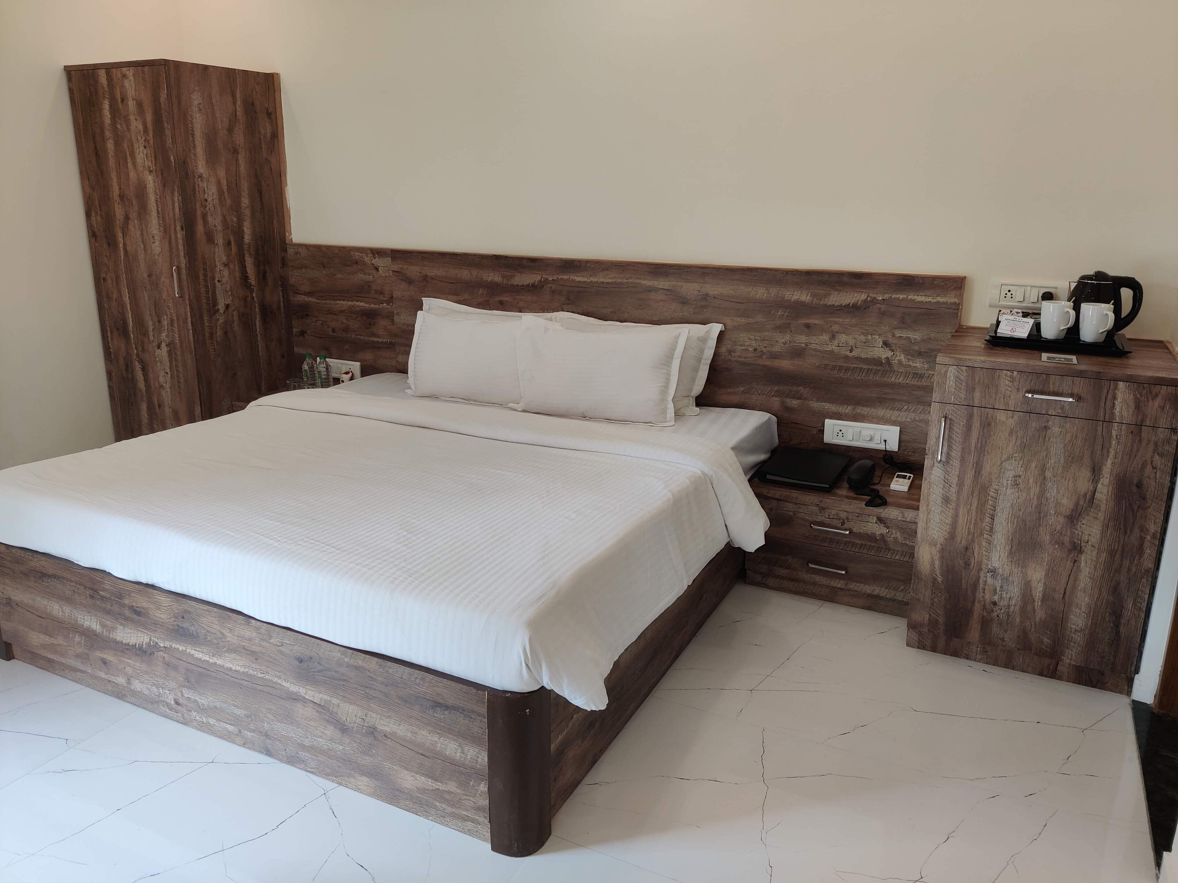 1 chambre, ameublement personnalisé, chambres insonorisées