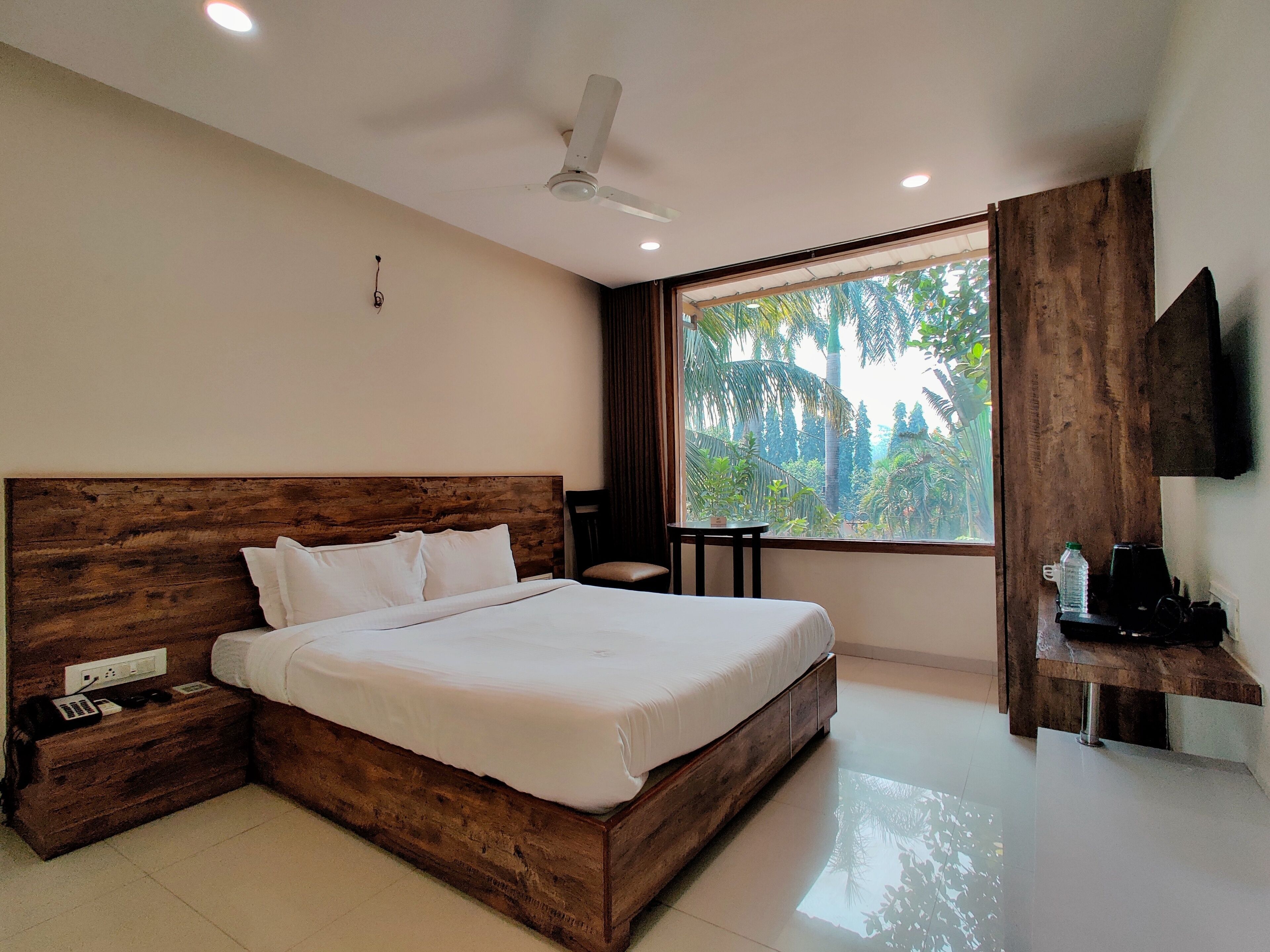 1 chambre, ameublement personnalisé, chambres insonorisées