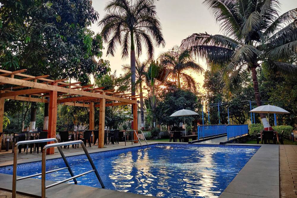 Pushp Vatika Resort & Lawns