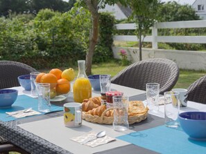 Outdoor dining - Maison de Kerfilly by Interhome (Quiberon)