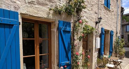 A charming pet friendly country house with modern amenities.