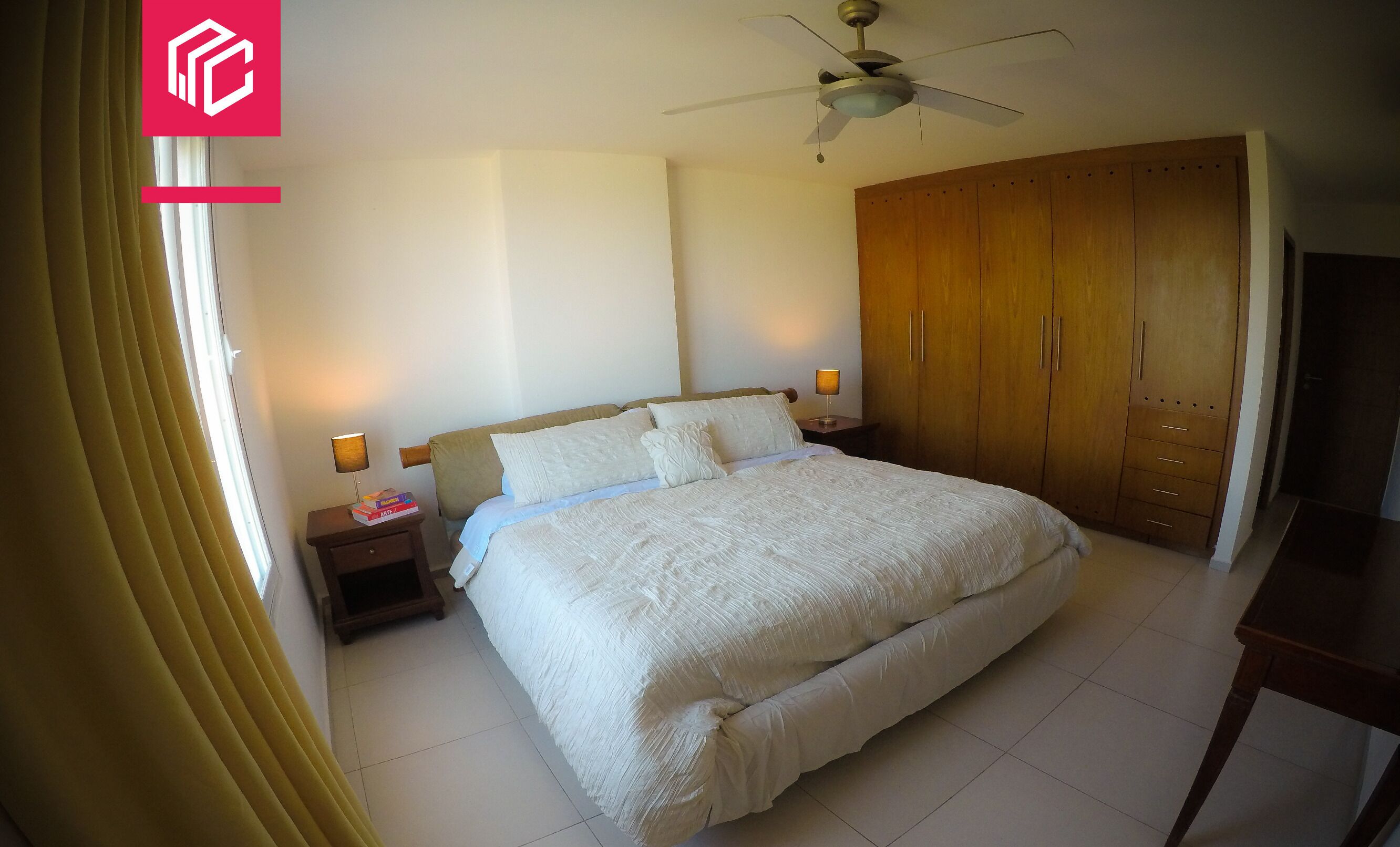 2 chambres, fer et planche à repasser, Wi-Fi gratuit, draps fournis