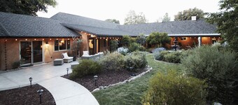 Seien Sie unsere Gäste im Solvang Dolphin House "Delfin Huset"