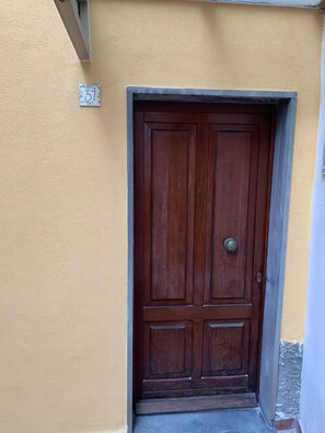 Exterior detail - Quiet and independent small apartment CIN. IT011019C24QB2TBIQ (Monterosso al Mare)