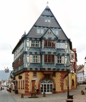 Exterior - Hotel zum Riesen (Miltenberg)