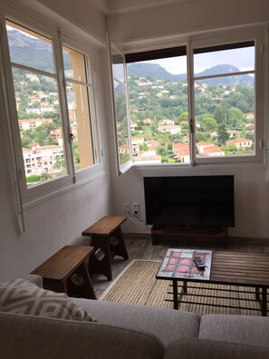 Televisie en een stereo