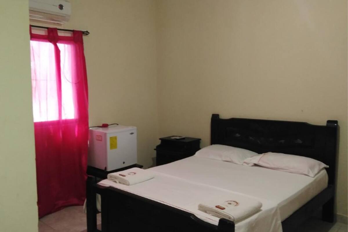 Caja de seguridad en la habitación y decoración personalizada