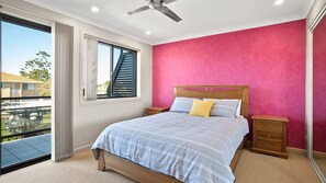 2 bedrooms, iron/ironing board, bed sheets