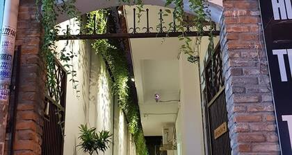 White House Hostel