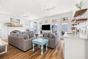 Smart-TV, Kamin, Bücher