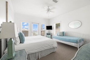 5 bedrooms, iron/ironing board, WiFi, bed sheets