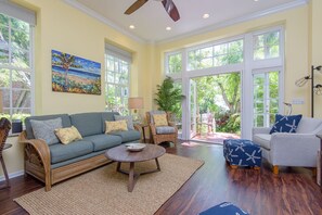 Living area - Island Oasis at the Truman Annex in Key West (Key West)