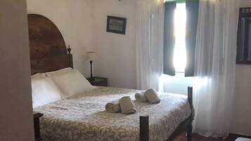 4 chambres, fer et planche Ă repasser, lit parapluie, Wi-Fi