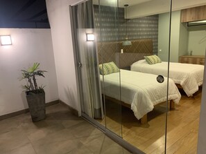 7 bedrooms, iron/ironing board, WiFi, bed sheets