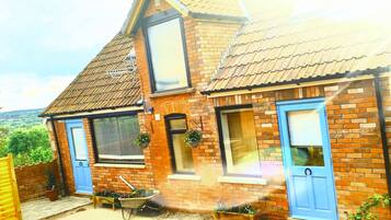 Pintu masuk properti