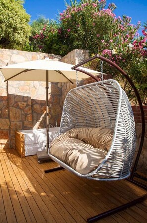 Suite Queen Bed | Terrace/patio