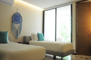 3 quartos, ferros/tábuas de passar roupa, Wi-Fi, roupa de cama