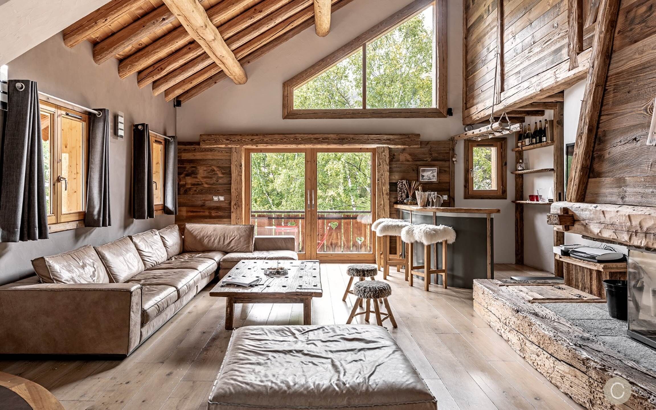 Fernseher, Kamin